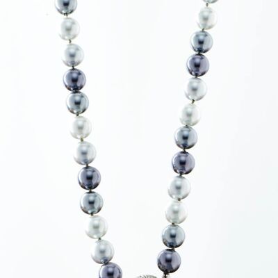 Gray pearl necklace