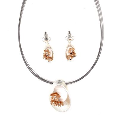 Set of 2 pieces necklace/ear studs vs/rose gold/crystal