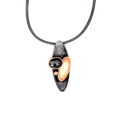 Collar rosa de bronce