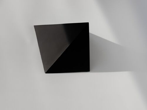 Pyramid Sculpture PURE BLACK