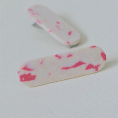 A Pair of Pink Dash Hair Clips (2 pack)
