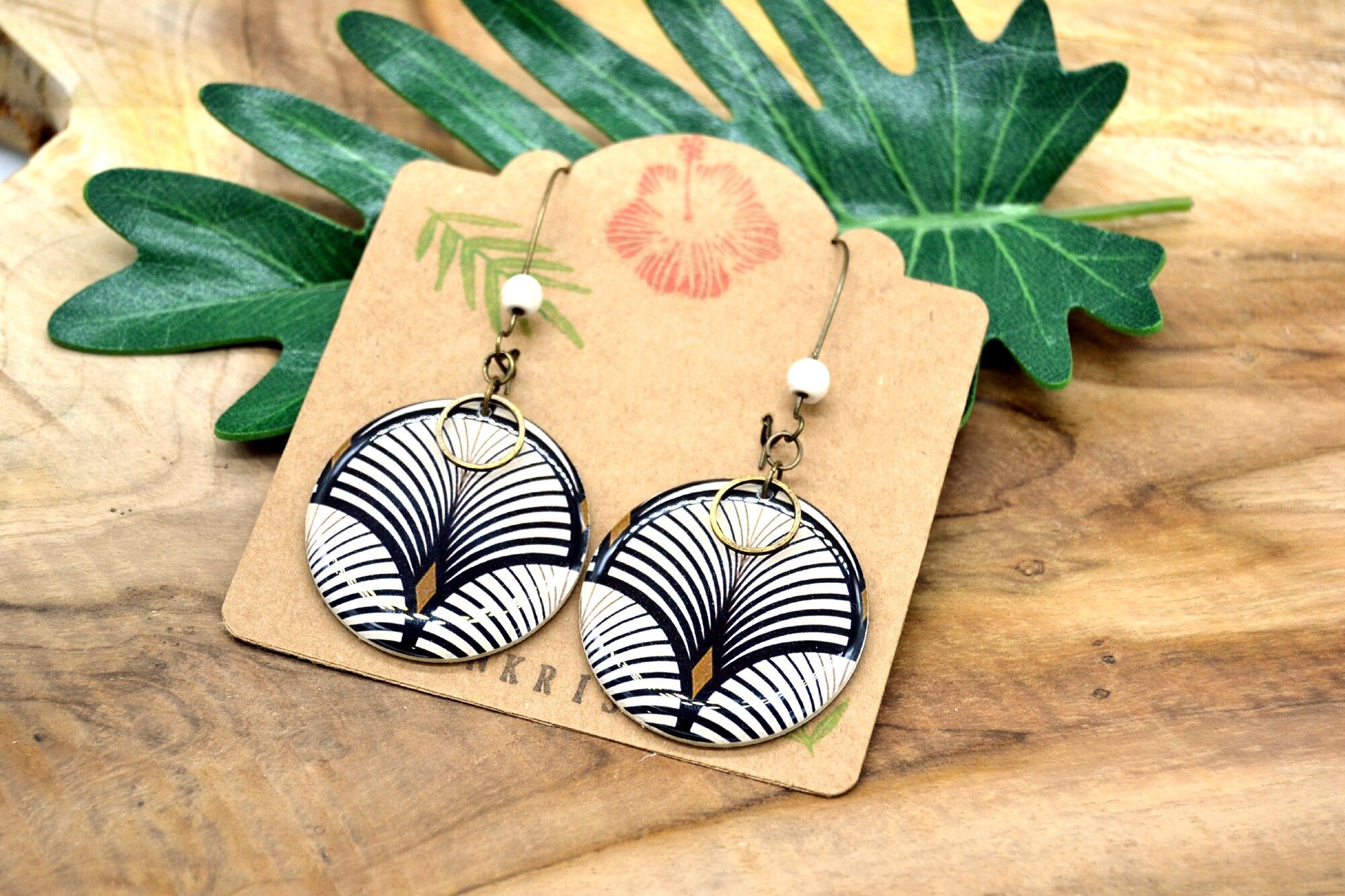 Runde Japanpapier Ohrringe, beigebraunes Japanpapier, Wellen japanisches Muster