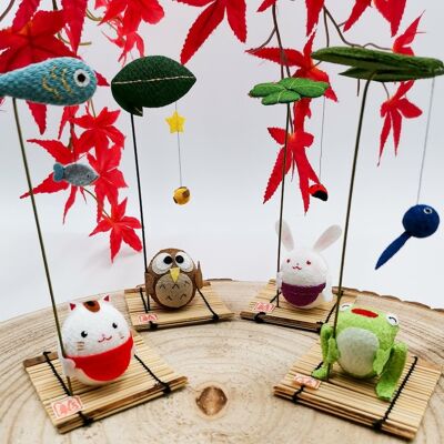 Figurita de la suerte Animales en tela japonesa y bambú, hecha a mano en Japón - Rana