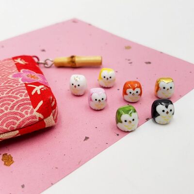 Lotto di 7 piccoli portafortuna giapponesi in ceramica dipinti a mano in Giappone