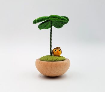 Figurine porte-bonheur japonais trèfle en bois et tissu chirimen 6