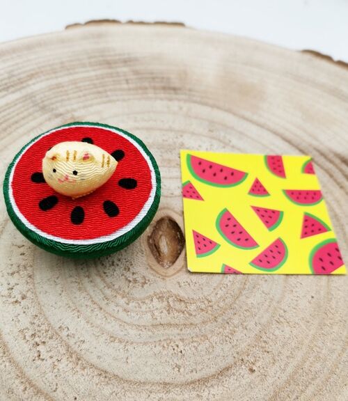 Figurine porte-bonheur Chats et Fruits Pastèque en tissu japonais Chirimen, fait main artisanal au Japon