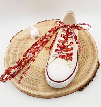 Pair of colorful laces in Japanese Chirimen Red fabric 1