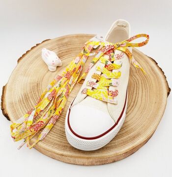 Pair of colorful laces in Japanese Chirimen Yellow fabric 1