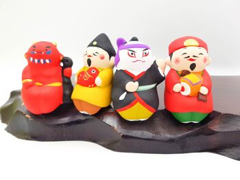 Figurines Osuwari assises en terre cuite et peint Japon fait main artisanal 3