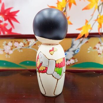 Poupée Kokeshi de collection Choucho San en bois artisanale 7