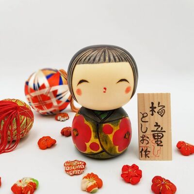 Bambola Kokeshi in legno con motivo floreale Umewarabe