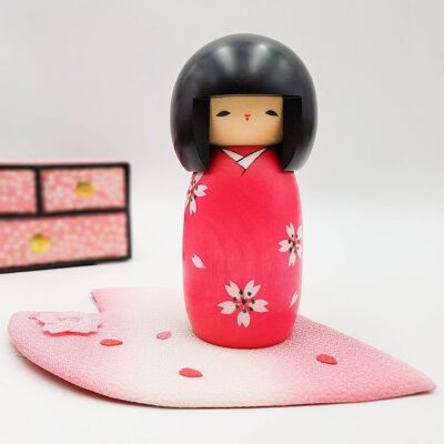 Kokeshi-Puppe aus Sakura-Holz, rosa, weiß, schwarz und blumig