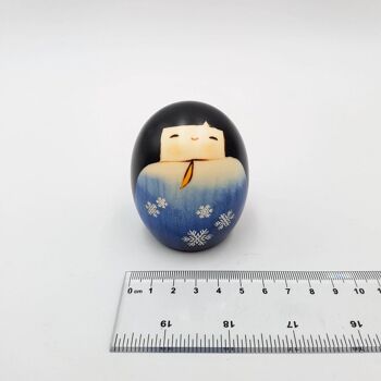 Poupée Kokeshi en bois Yukinosei bleu blanc noir neige figurine Japon fait main artisanal 6