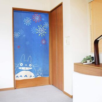COS11574 Noren rideaux de porte japonais Mon Voisin Totoro motif Feux d'Artifices Bleu, japon Ghibli studio totoro tapisserie rideau de fenêtre 7