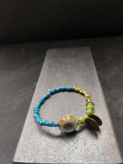 Bracelet , 32