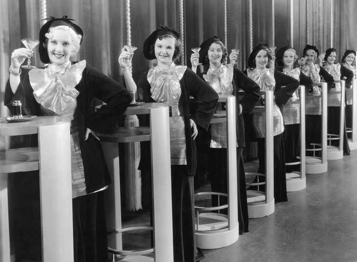 Tarjeta de saludos en blanco de la hora del cóctel