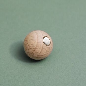 Assortiment de 24 petites boules magnétiques en bois - naturel 2
