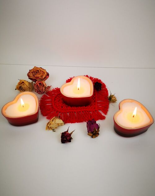 Set of 3 Handmade heart shape scented candles - Myrrh & Tonka