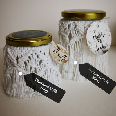 Velas aromáticas Beyond Label- Cera de parafina artesanal, vegana y ecológica en tarros de macramé velas - 100g - manzana especia - diamante