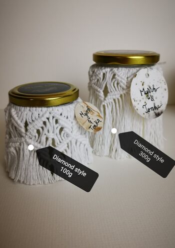 Bougies parfumées Beyond Label - cire de paraffine artisanale, végétalienne et écologique dans des pots de macramé bougies - 100g - épices pomme - diamant 1