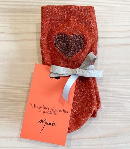 Calzini in terracotta con paillettes a cuore ricamate