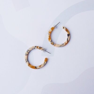 Boucles d’oreilles Saffron Slim Midi Hoop - cerceaux en résine d’acétate de mélange jaune