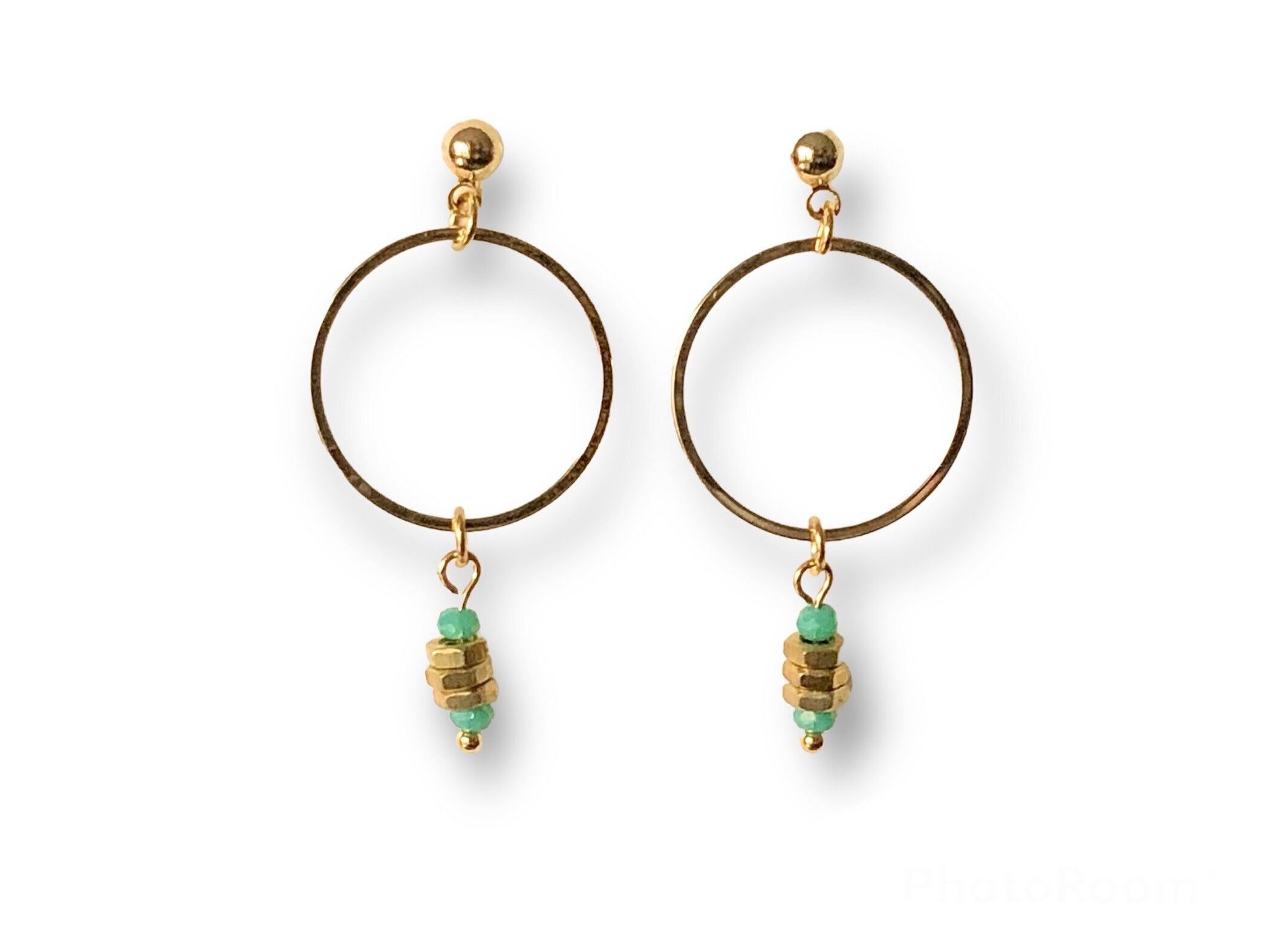 Orecchini rotondi con noci turchesi