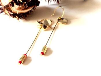 Boucles d'oreilles écrous dépareillees rouge 2