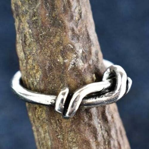 Jorvik Knot Ring- AR032