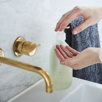 Nettoyant pour les mains et le corps noir marbré – 500 ml 3