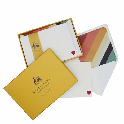 Ensemble de cartes de notes coeur avec enveloppes doublées