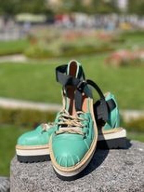 Green Frame flat shoes