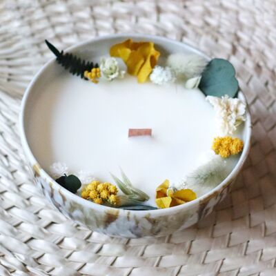 Dried flowers, vegetable candle, cherry blossoms