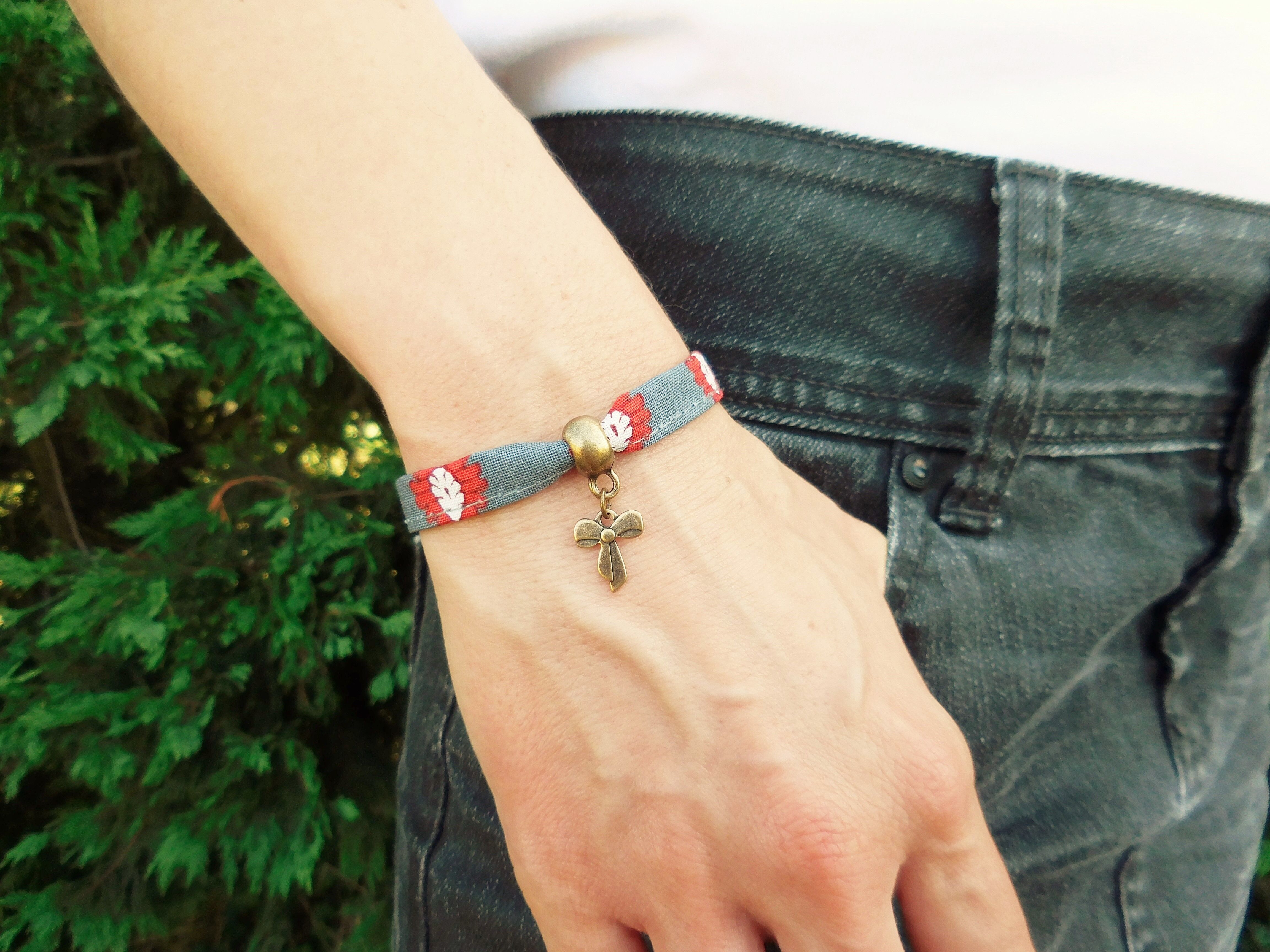 Armband Midinette Grau / Rot