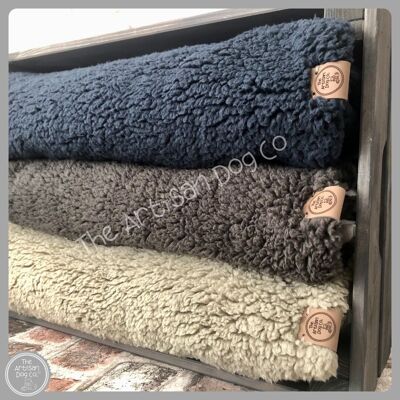 Pacchetto di 3 coperte per cani in pile Sherpa Snuggle Me Up - Normale