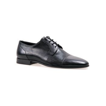 CHAUSSURES EN CUIR NOIR AVEC LIGNES 1