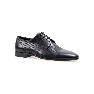 Leather shoes black with lines