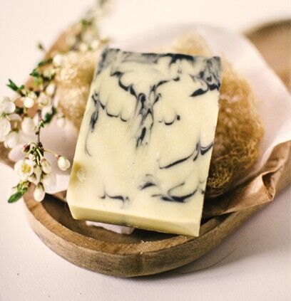 Cold saponified soap with hemp oil and activated carbon "Smoky"