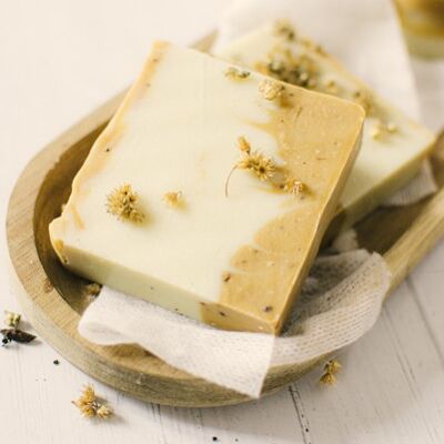 Exfoliating soap cold saponified with coffee and lemony litsea "Coffee Scrub"