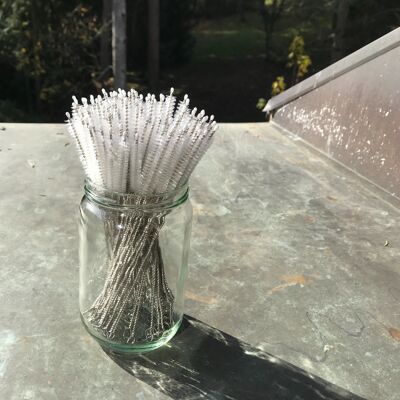 Cleaning brush for stainless steel straw