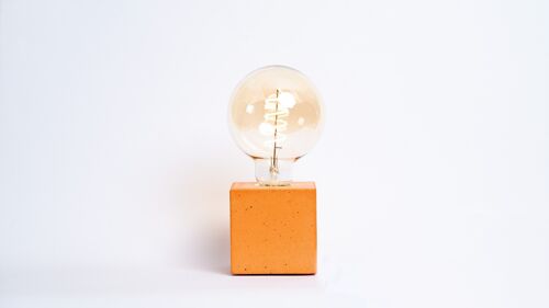 Lampe cube béton orange