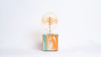 Lampe béton tie&dye orange et turquoise 2