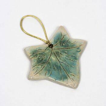 Décoration de sapin de Noël en céramique faite à la main de lierre vert 4