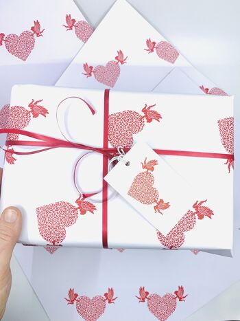 Papier d'emballage Coeurs et Cupidon avec ÉTIQUETTE CADEAU GRATUITE 3