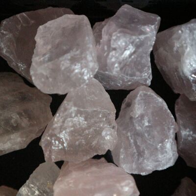 Rose quartz raw chunks 2-4cm