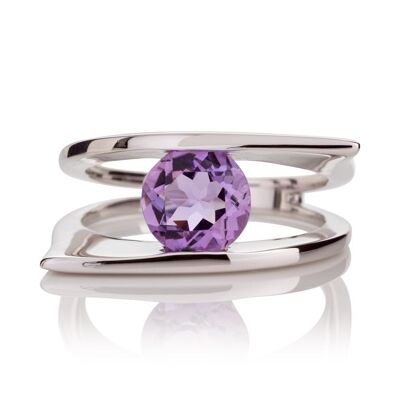 Romance Silver Ring With Amethyst