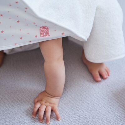 Asciugamano rosa con cappuccio neonato