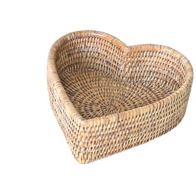 Tocades heart trinket in patinated white rattan