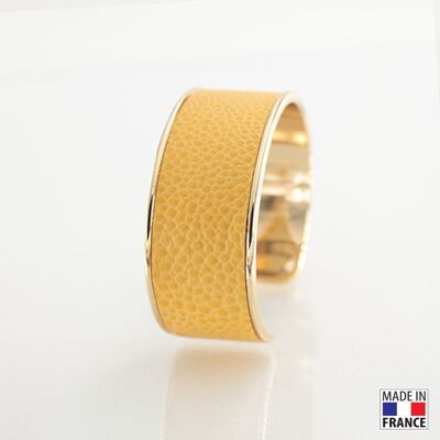 Bracelet taille L-finition doré - couleur jaune paille - cuir EPV de luxe taurillon grainé galuchat
