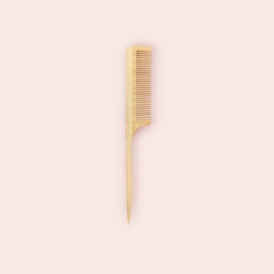 Bamboo tail comb